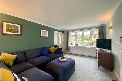 5 Leven Gardens, Wetherby, LS22 7YH