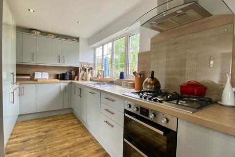 5 Leven Gardens, Wetherby, LS22 7YH