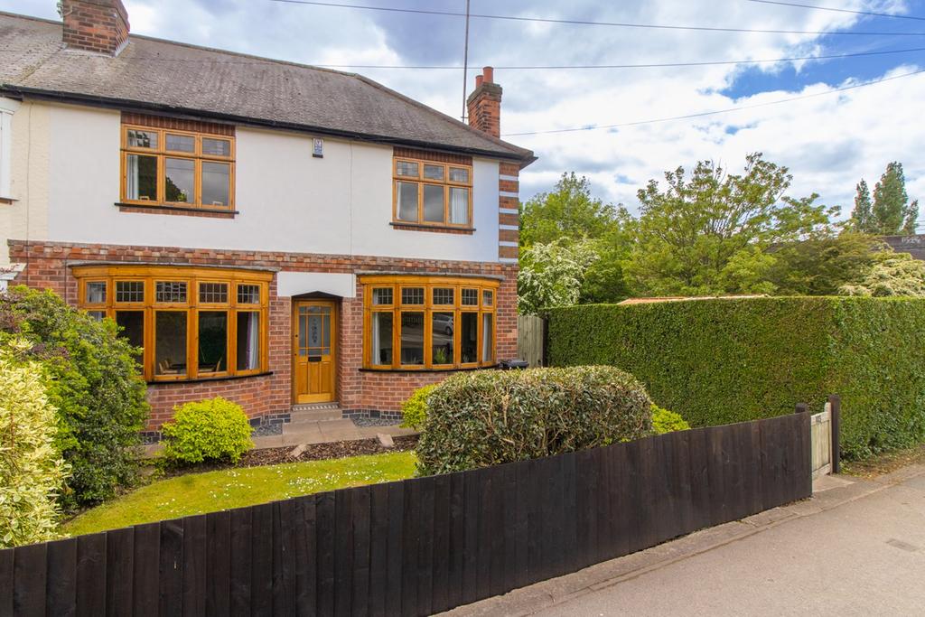 Knighton Lane East, Leicester, LE2 3 bed semidetached house £285,000