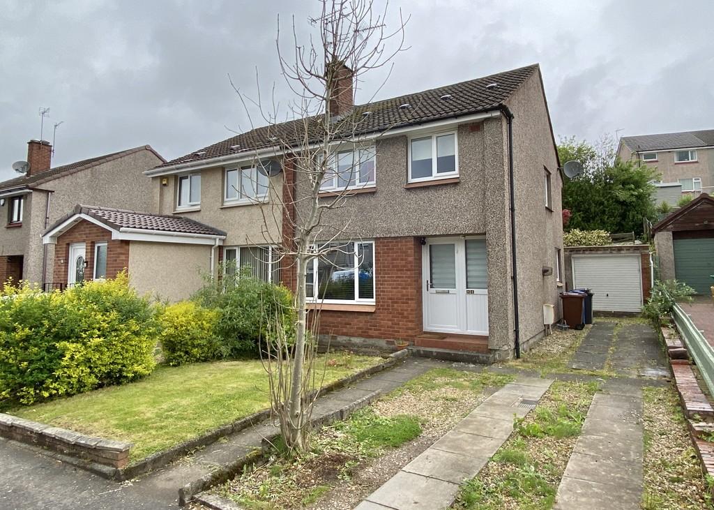 Breval Crescent, Duntocher, West Dunbartonshire 3 bed semidetached