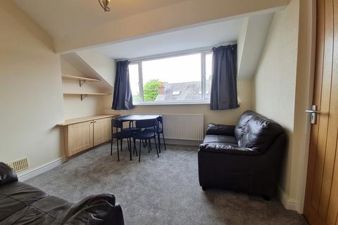 2 bedroom apartment to rent - Park Mount, Leeds LS5