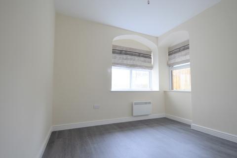 1 bedroom ground floor flat to rent - Craig House Apartments, 53 Eastgate, Cowbridge, CF71 7EL
