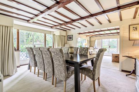 Pied Pipers Alcocks Lane, Kingswood, Tadworth, KT20 6BB