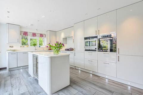Pied Pipers Alcocks Lane, Kingswood, Tadworth, KT20 6BB