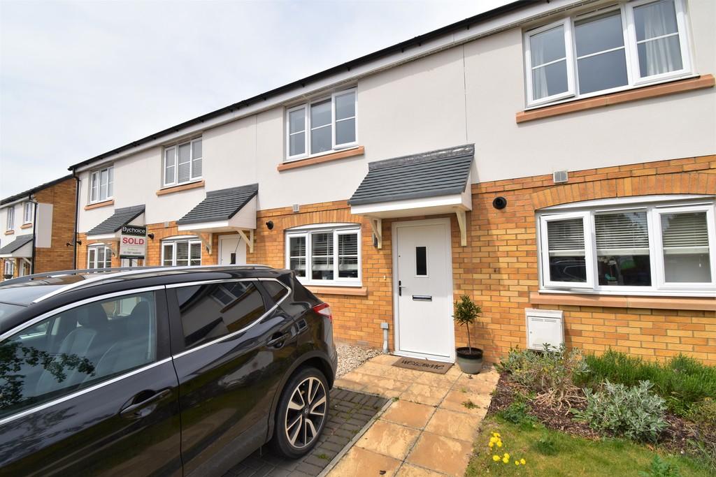 Mulberry Gardens, Great Cornard CO10 0FP 2 bed terraced house £255,000