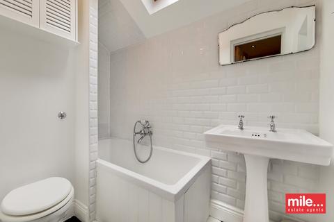 7b Ravensworth Road, London, NW10 5NP