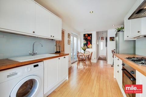 7b Ravensworth Road, London, NW10 5NP