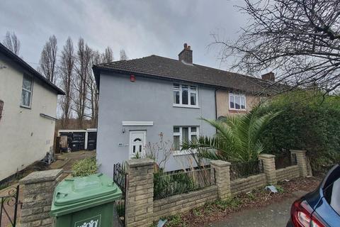 3 bedroom end of terrace house for sale - Mayeswood Road, London
