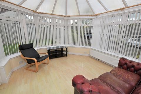16 St. Margarets Crescent, Auchterarder, PH3 1LT