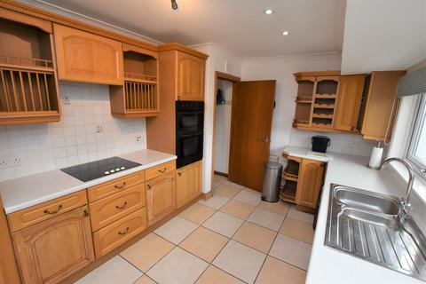 16 St. Margarets Crescent, Auchterarder, PH3 1LT