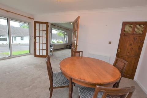 16 St. Margarets Crescent, Auchterarder, PH3 1LT