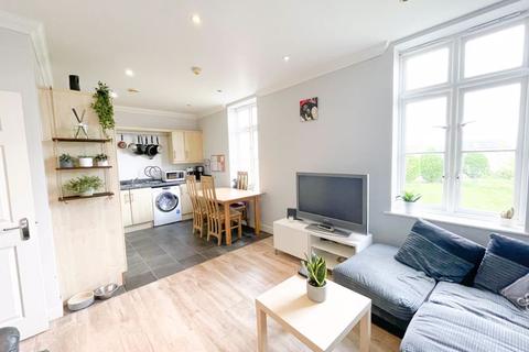 2 bedroom apartment for sale - Hobbs Road, Shepton Mallet