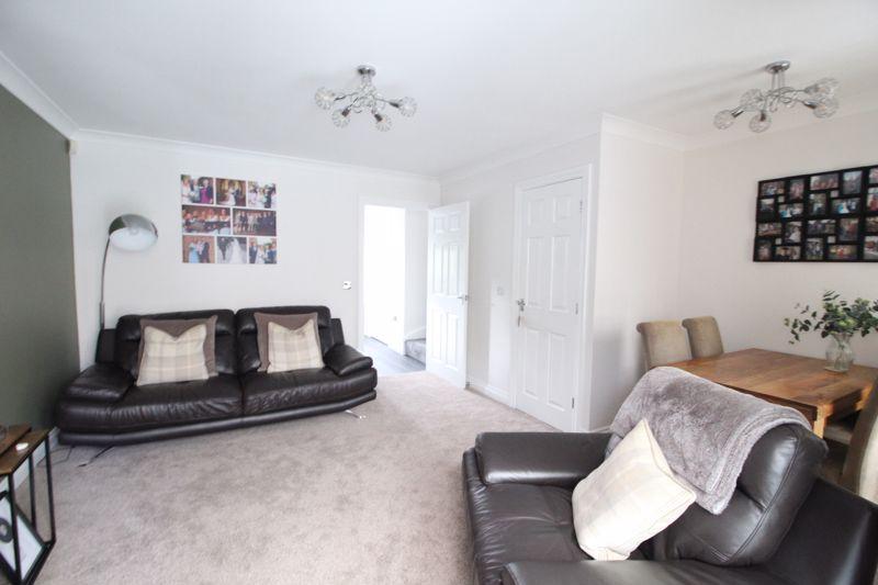 Kenmore Close, Gateshead 3 bed terraced house £160,000
