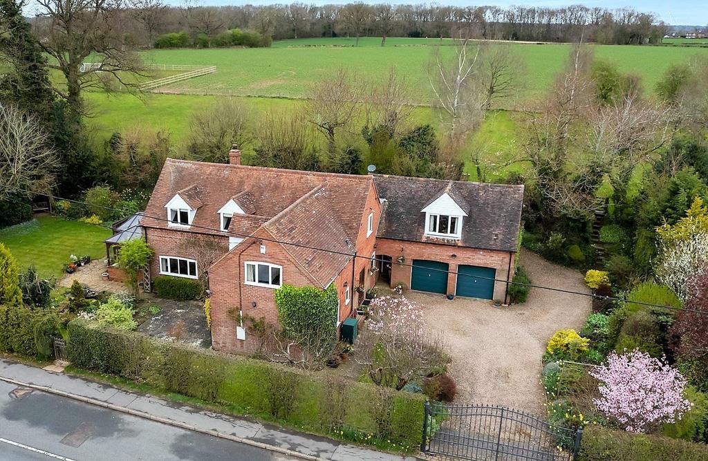 Wolverton Fields, Norton Lindsey, Warwick 5 bed detached house - £1,200,000