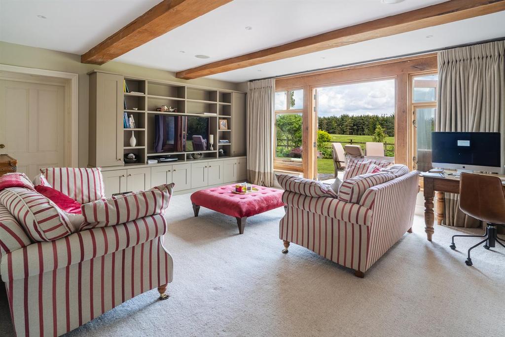 Wixford Road, Ardens Grafton 5 bed detached house £1,950,000