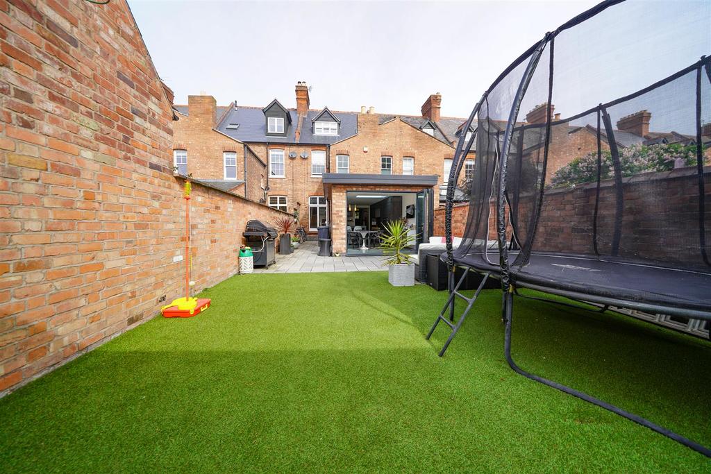 149 Rugby Road Leamington Spa (15).jpg
