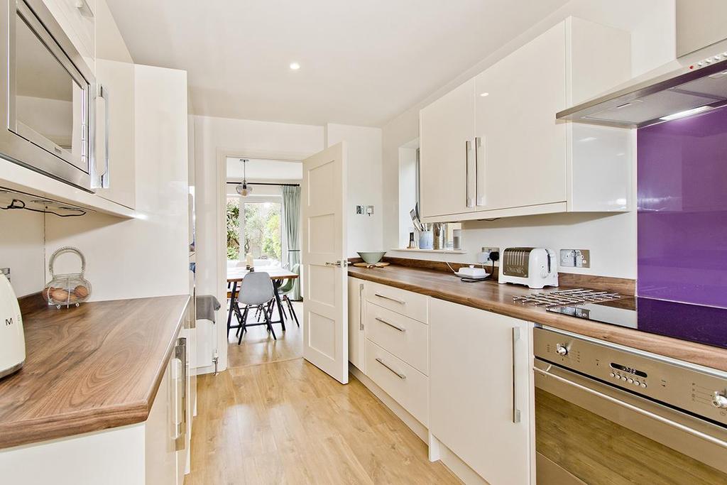 Trenches Road, Crowborough 3 bed detached house £515,000