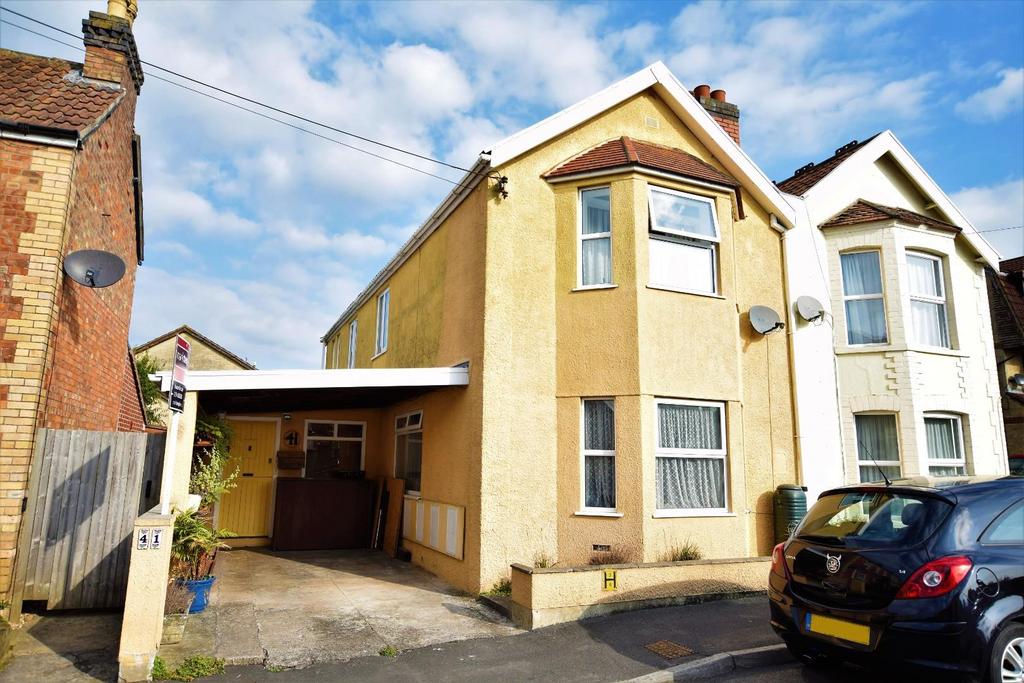 Extended period property with potential in the heart of Yatton 4 bed
