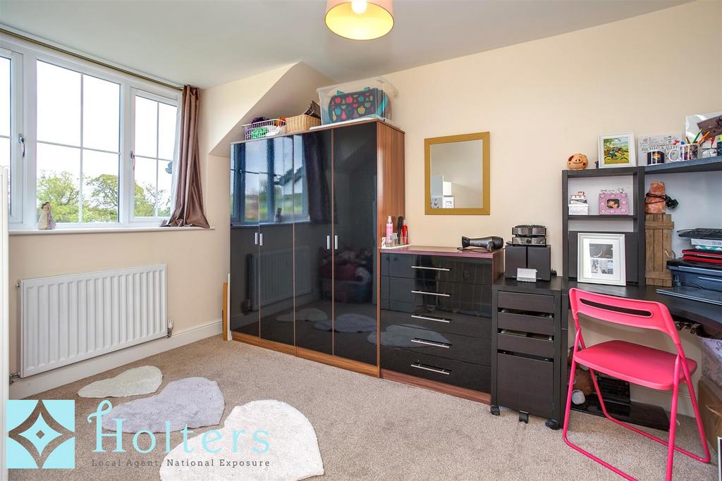 Bedroom 4.jpg