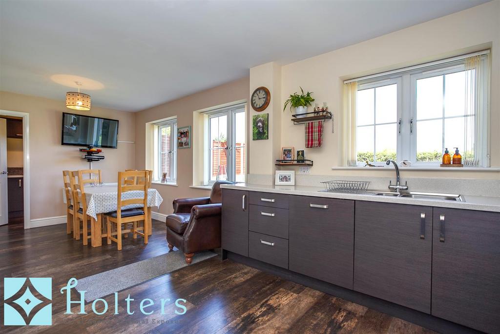 Kitchen Angle 4.jpg