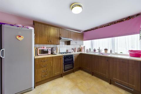 49 Dart Close, Rochester, ME2 2HE