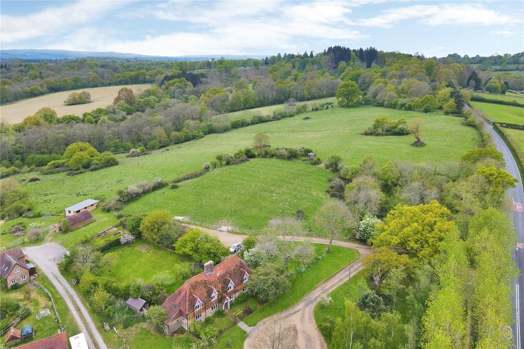 Blackham, Tunbridge Wells, East... 4 bed detached house £1,295,000