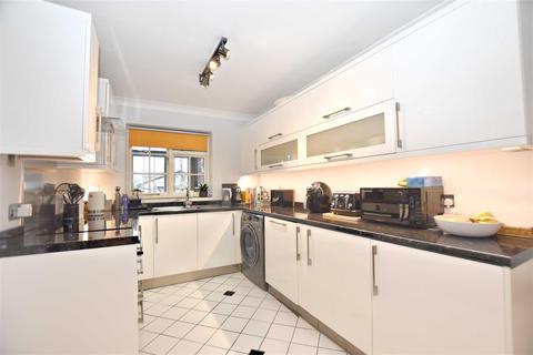 5 bedroom house for sale - Wadham Road, Abbots Langley