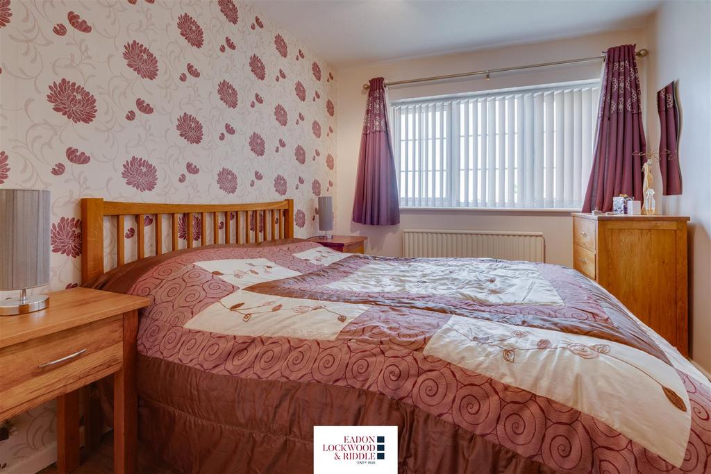 Bedroom 1-2.jpg