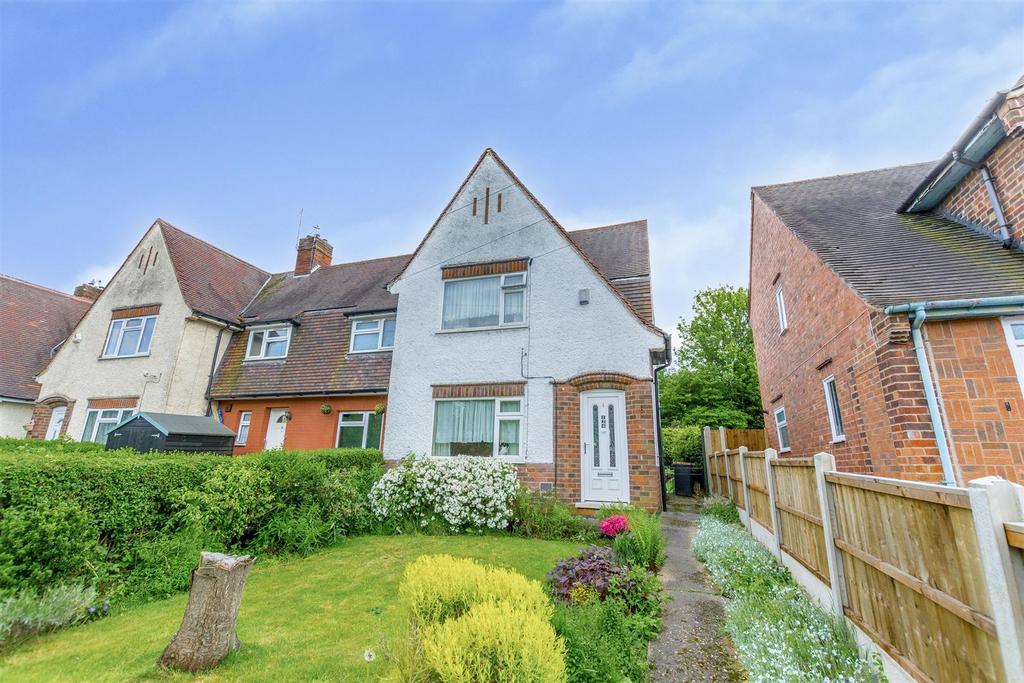 Dennis Avenue, Beeston, Nottingham 2 bed semidetached house £185,000
