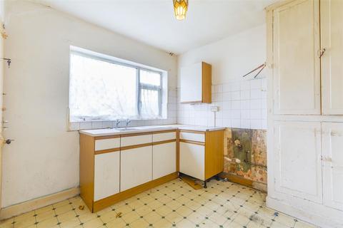 68 Beeston Road, Nottingham, NG7 2JP