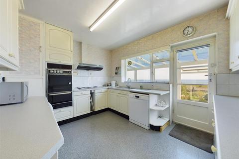 20 The Oval, Scarborough, YO11 3AP