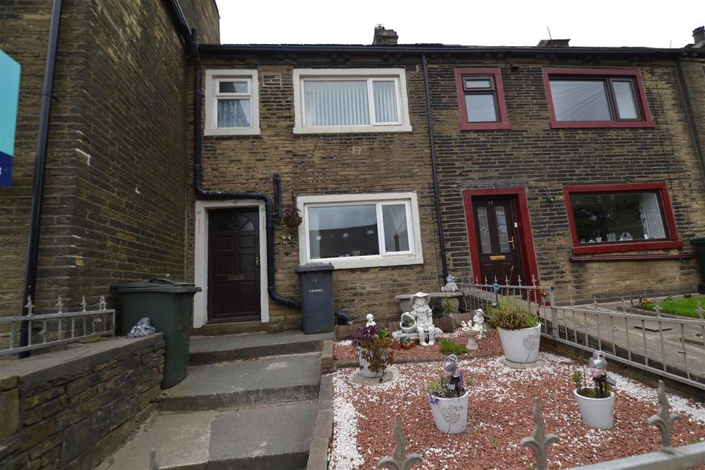 Ambler Thorn, Queensbury, Bradford 2 bed cottage £100,000
