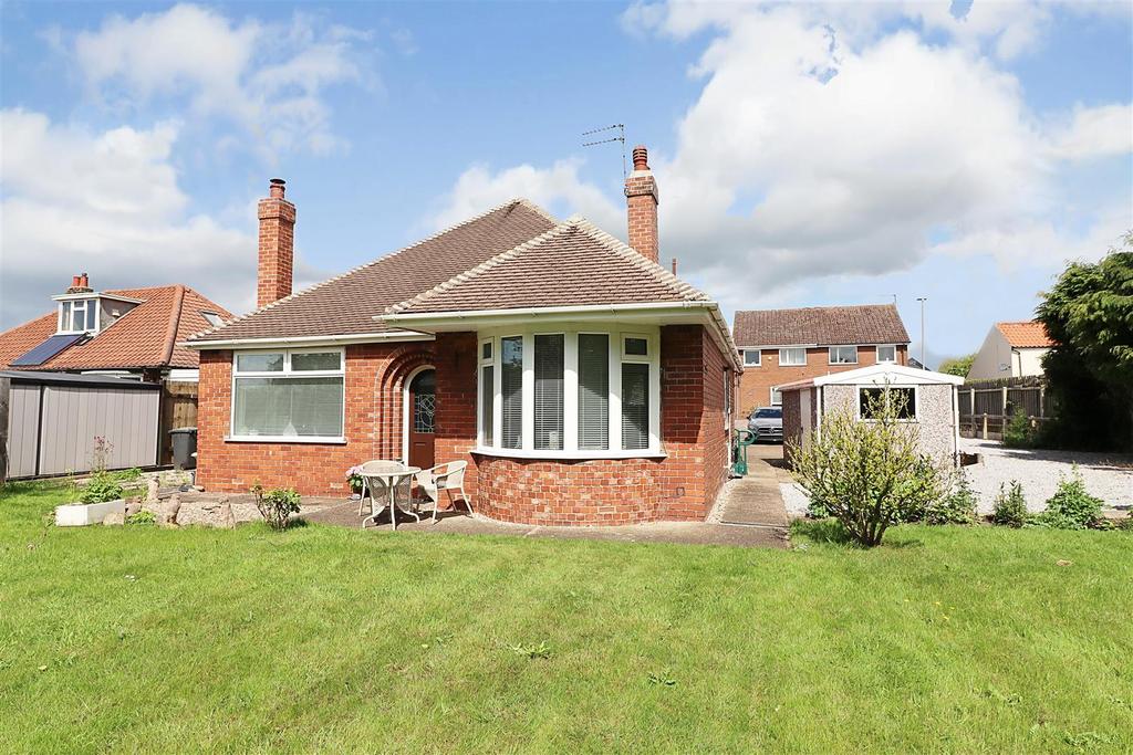 Annie Med Lane, South Cave 3 bed detached bungalow - £300,000