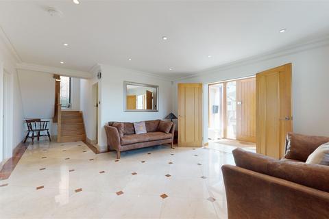 5 bedroom detached house for sale - Spring Grove, Loughton