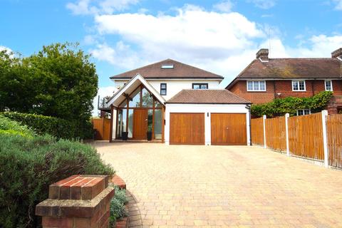 5 bedroom detached house for sale - Spring Grove, Loughton