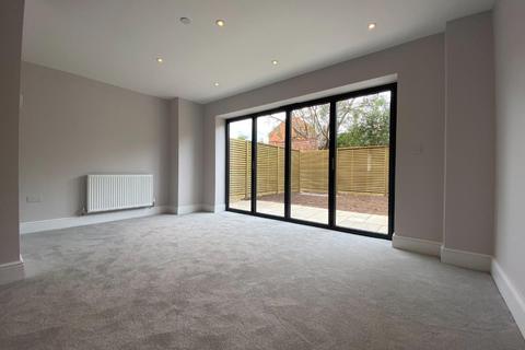 3 bedroom mews to rent - Forge Close, Mansell Street, Stratford-Upon-Avon
