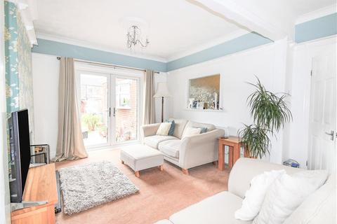 4 bedroom semi-detached house for sale - wheatley Gardens  Summergangs Road, Hull