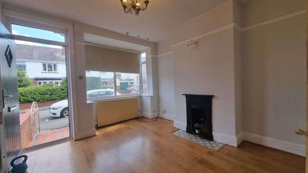 Corser Street, Stourbridge 2 bed terraced house £875 pcm (£202 pw)