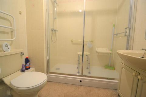 1 bedroom retirement property for sale - St. Leonards Road, Eastbourne