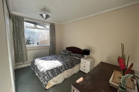 2 bedroom flat for sale - Byng Morris Close, Sketty, Swansea
