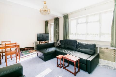 3 bedroom house share to rent - Finchley Road, London