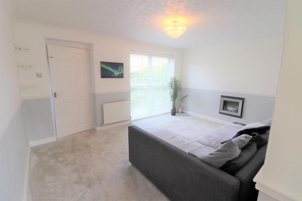 Sandpiper Way, Ashington 2 bed end of terrace house £120,000