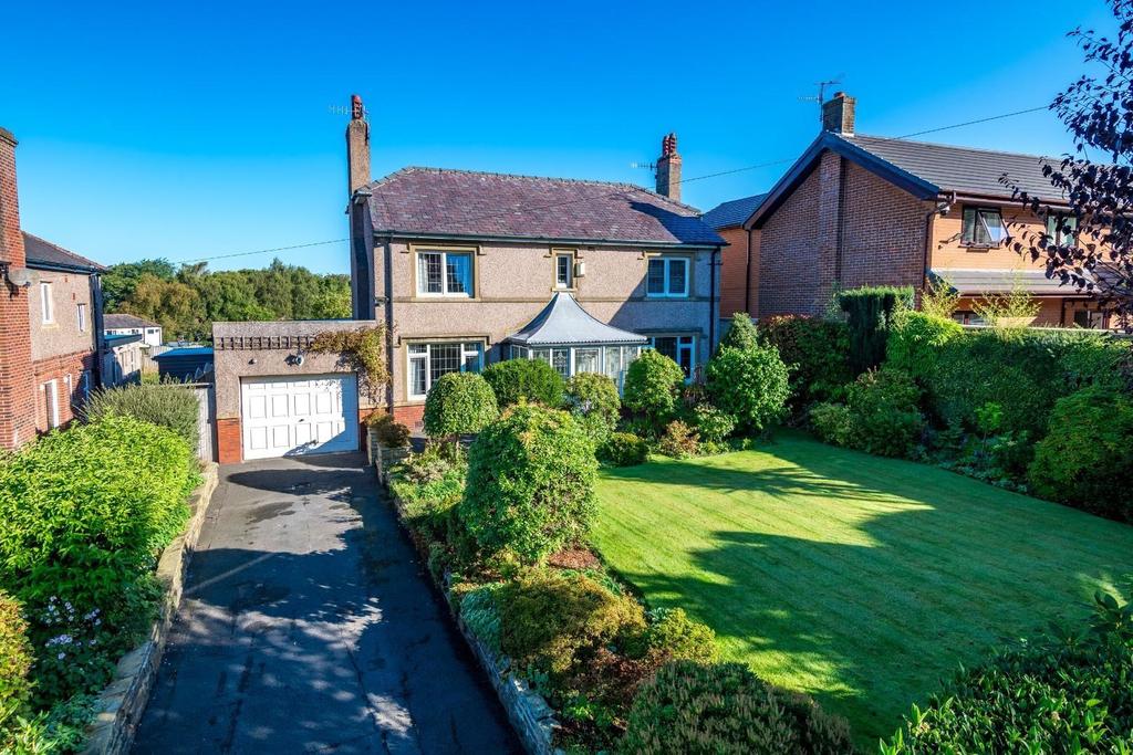 Walton Lane, Nelson 3 bed detached house for sale £359,000