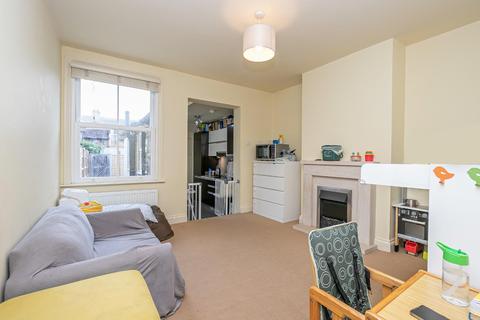 2 bedroom house for sale - Smarts Lane, Loughton