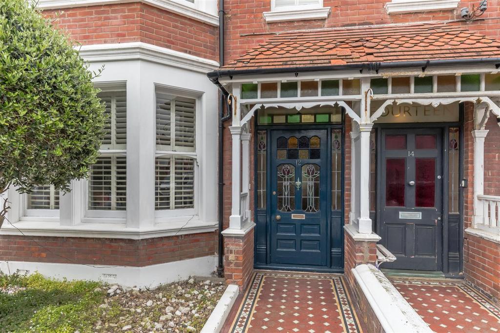 Modena Road, Hove 6 bed semidetached house £1,500,000