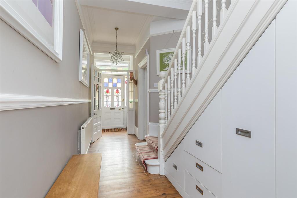 Modena Road, Hove 6 bed semidetached house £1,500,000