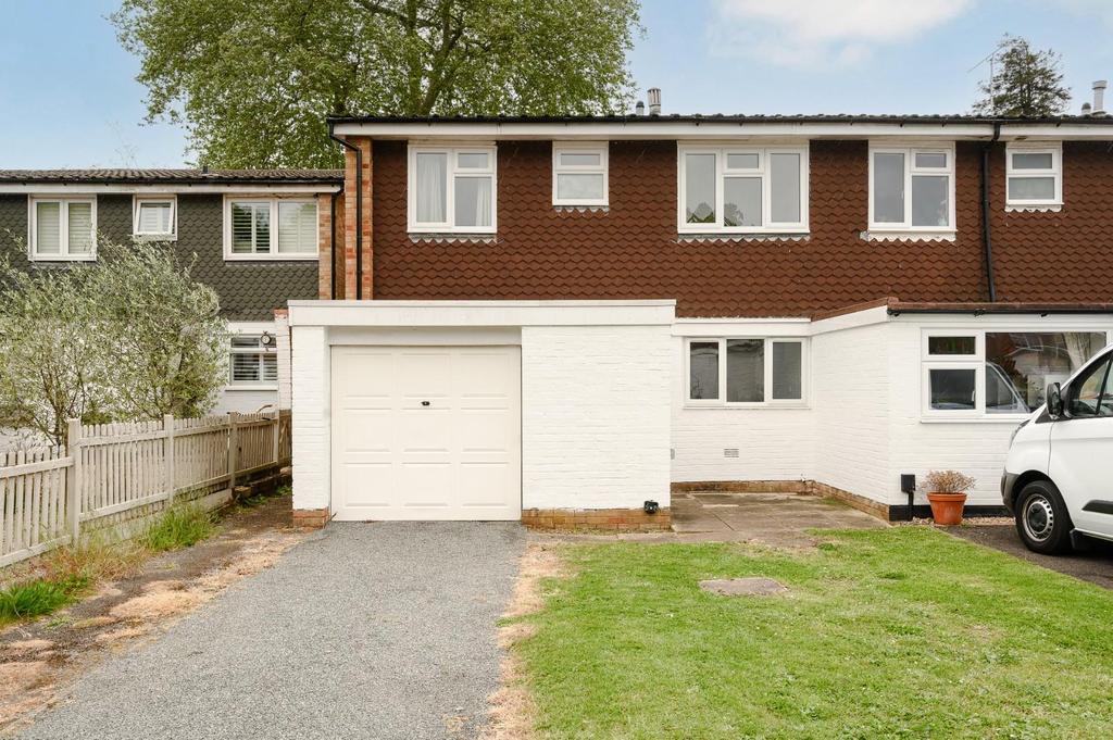 30 Green Lane Close-16.jpg