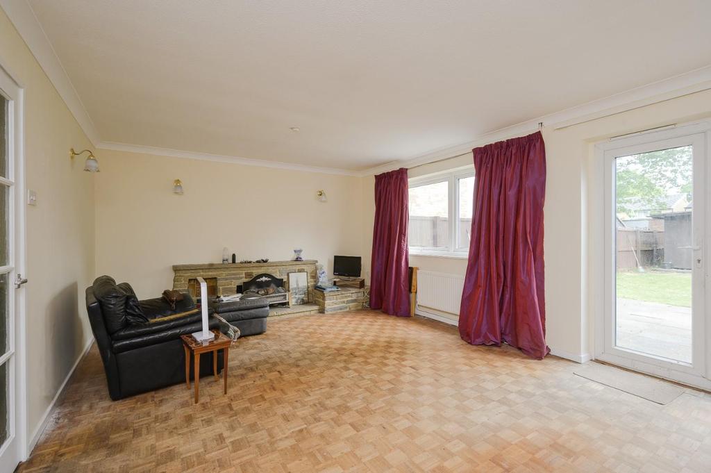 30 Green Lane Close-4.jpg