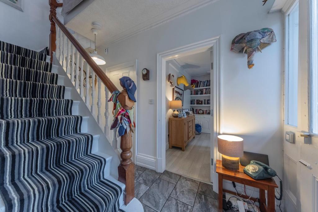 Halkyn Road, Hoole 4 bed end of terrace house £530,000