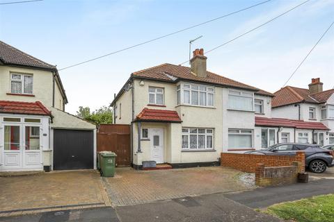 19 Colburn Way, Sutton, SM1 3AU